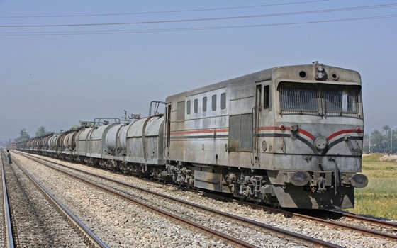   مصر اليوم - بنك الاستثمار يمنح هيئة السكك الحديديَّة قرضًا لتحسِّين المزلقانات