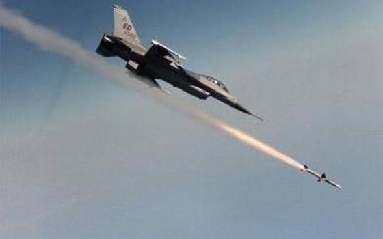 مصر اليوم - مقتل 50 متشددًا فى غارات حربية على إقليم وزير ستان الباكستاني