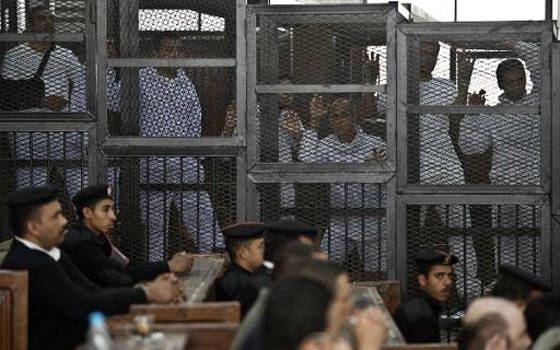   مصر اليوم - محكمة مصرية تصدر الاثنين أحكامًا في قضية صحافيي الجزيرة