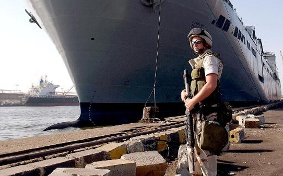   مصر اليوم - الكشف عن أسلحة في البحر بالقرب من ميناء الاسكندرية تعود للحملة الفرنسية