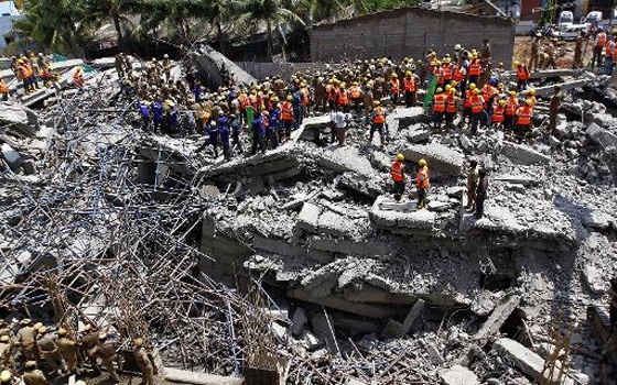   مصر اليوم - أنهيار جديد لمبنى في الهند يودي بحياة 11 شخصًا على الأقل