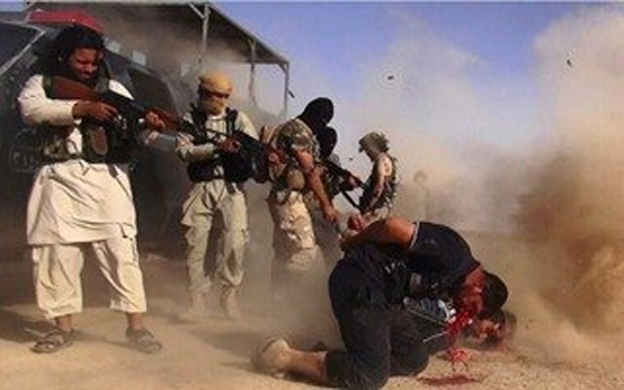   مصر اليوم - إشتباكات بين داعش وأتباع صدام على مستقبل الخلافة في العراق