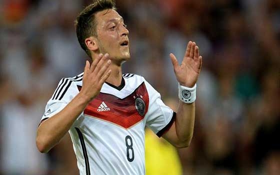   مصر اليوم - اللاعبون المسلمون في المونديال يواجهون مشكلة صعبة في الصيام أثناء المباريات