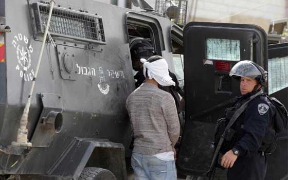   مصر اليوم - الإحتلال يشن حملة اعتقالات في مناطق متفرقة في الضفة الغربية