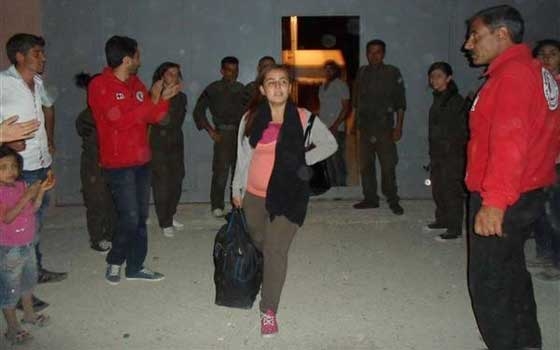   مصر اليوم - تركيا تسهل انتقال الطلاب الأكراد من أعزاز إلى عين العرب عبر حدودها مع سورية