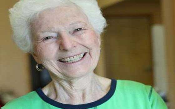   مصر اليوم - على النساء أن ينتظرن حتى السبعين قبل أن يمتلكن مليون استرليني