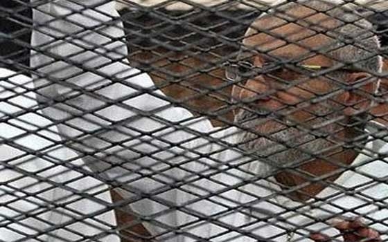   مصر اليوم - إحالة أوراق بديّع  إلى المفتي في قضيّة أحداث الاستقامة