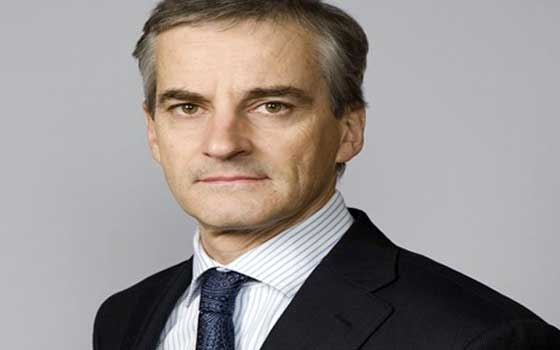   مصر اليوم - انتخاب جار ستوراه رئيسا لحزب العمل النرويجي