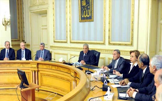   مصر اليوم - مستثمرون يطالبون بالنظر في إجراءات الإقراض لحلّ مشكلات المشروعات المتوقِّفة