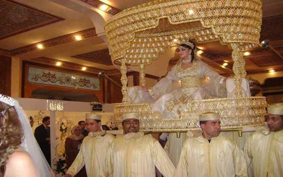   مصر اليوم - في الماضي كن يقمن في دار العروس شهراً واليوم بتن لا يحضرن إلا لساعات