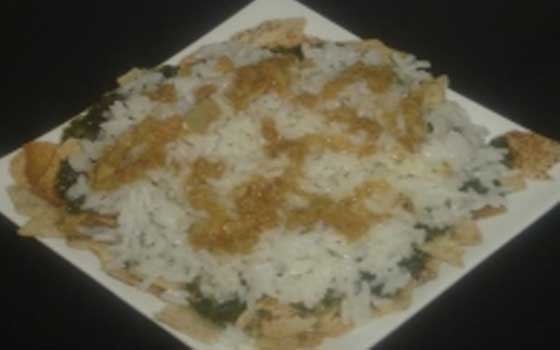   مصر اليوم - فتة الملوخية مع الدجاج