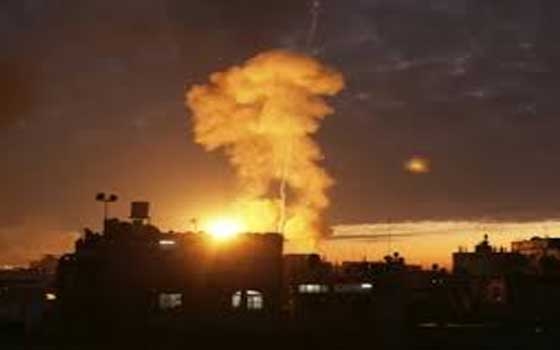   مصر اليوم - أهالي سيناء يشعرون بهزات قوية للمنازل بسبب القصف الإسرائيلي لغزة