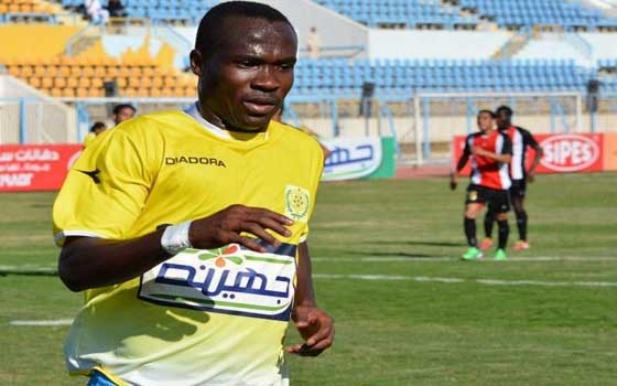   مصر اليوم - فريق الزمالك يتراجع عن ضم الغاني جون إنطوي