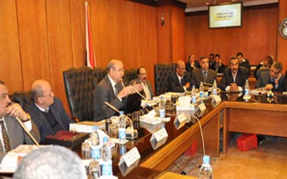   مصر اليوم - مجلس تنفيذيّ الجيزة يبحث إجراءات توفير السلع الغذائيَّة في رمضان