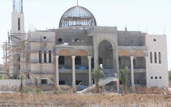   مصر اليوم - سعودية تشترط على زوجها المساهمة في بناء مسجد للصلح بينهما