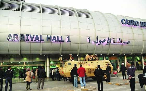   مصر اليوم - منع الحازق من السفر وإحباط محاولة تهريب عملات مصرية نادرة