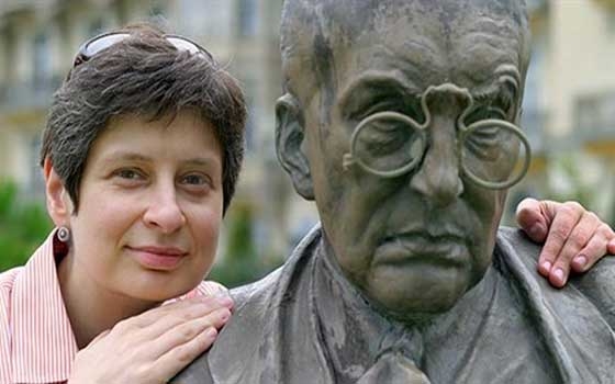   مصر اليوم - حفيدة خروتشوف تقترح تولي شوارزينجر منصب سفير أميركا في روسيا