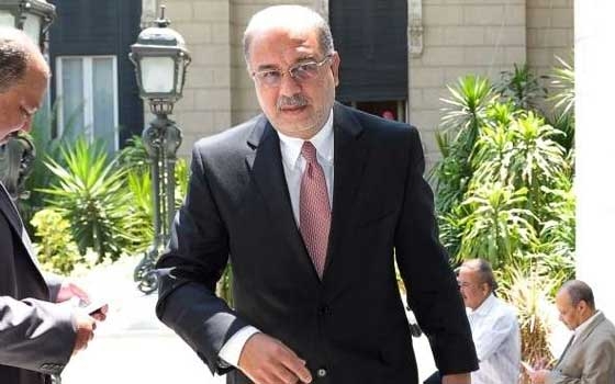   مصر اليوم - وزير البترول يتفقد معمل تحليل الأسفلت