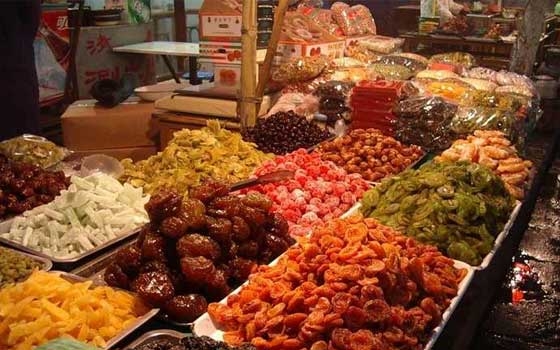   مصر اليوم - الغزّاويّون يستقبلون رمضان في أوضاع اقتصادية صعبة وغلاء فاحش