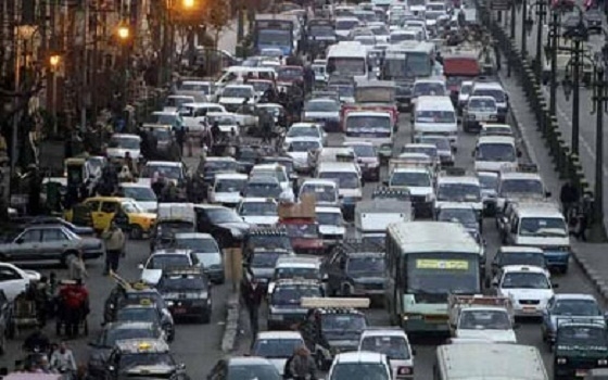   مصر اليوم - رحلات اليوم الواحد في السخنة تعيق وصول عمالة المصانع