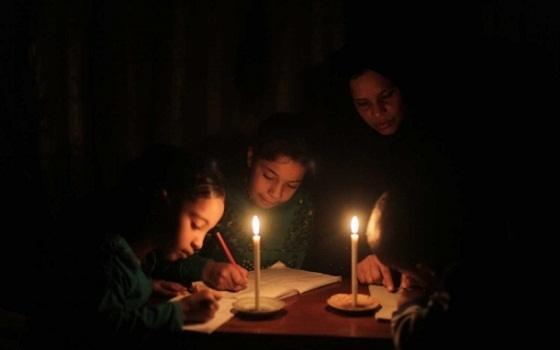   مصر اليوم - إنقطاع التيار الكهربائي يهدد الفلسطينيين بعدم متابعة المونديال