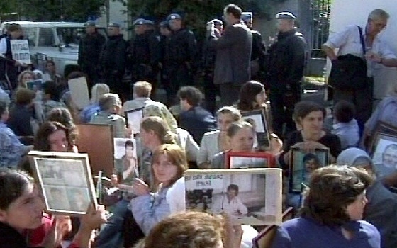   مصر اليوم - 13 ألفًا لا يزالون مفقودين جرَاء الحروب اليوغسلافية السابقة