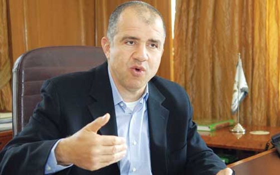   مصر اليوم - السويديّ يكشف عن توقُّف 900 مصنع مصريّ