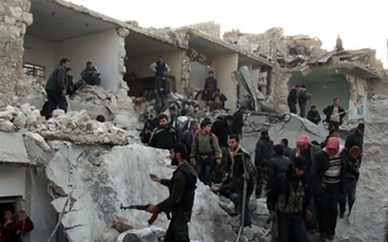   مصر اليوم - مقتل وإصابة عدد من المدنيين جراء قصف جوي على مدينة حلب