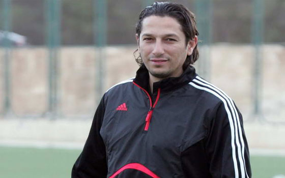   مصر اليوم - الوحدات الأردني يجدد عقد أبو زمع ويسمح باحتراف خطاب