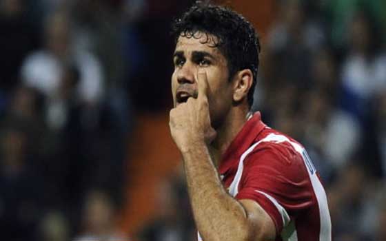   مصر اليوم - دييغوكوستا يتهم سكولاري بحصوله على الجنسية الأسبانية