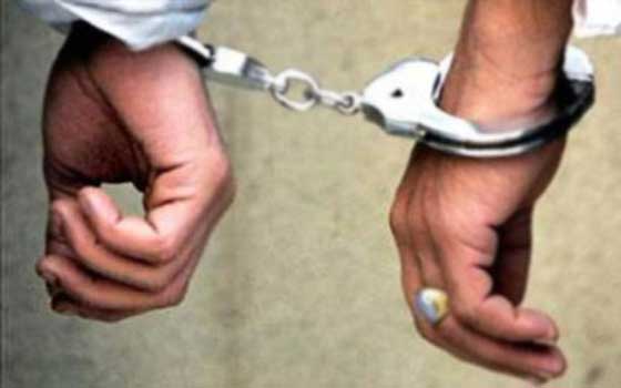   مصر اليوم - القبض على7 مهربين بحوزتهم 65 طن بضائع في بورسعيد