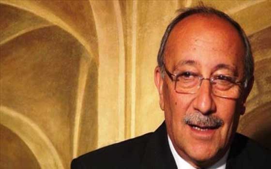   مصر اليوم - محافظ أسوان يستقبل الملاكم الأميركي الشهير دون كينغ