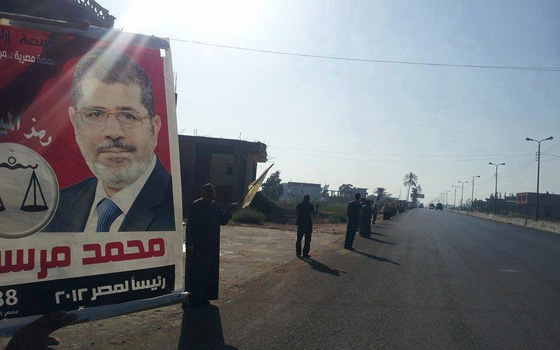   مصر اليوم - سلسلة بشرية على طريق مصر إسكندرية الزراعي