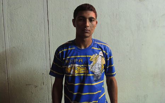   مصر اليوم - توقف مسجل خطر بحوزته سلاح ناري في بورسعيد