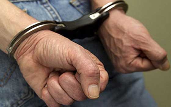   مصر اليوم - توقيف مسجّل في أسيوط بتهمة حيازة أسلحة غير مرخَّصة