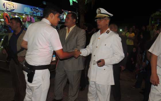   مصر اليوم - العناني يتفقد الحالة الأمنية في مرسى مطروح