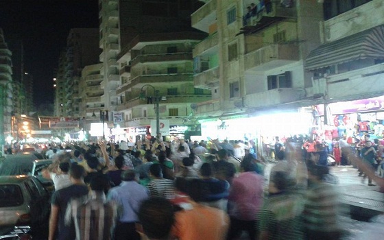   مصر اليوم - أنصار الإخوان يحطمون شركة سياحة  في دمنهور