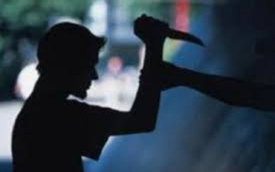   مصر اليوم - مطلوب للأمن يطعن طالبًا من الإسماعيليّة في الظهر