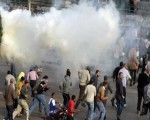 مصر اليوم - شرطة الإسماعيليّة تفرّق تظاهرة لـالإخوان في حي الشيخ زايد