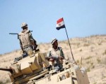   مصر اليوم - القوات المسلحة تقبض على 3 عناصر إرهابية خطرة