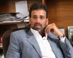 مصر اليوم - خالد يوسف يبدء حملته الانتخابية في كفر شكر