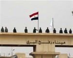 مصر اليوم - الحملة الشعبية لدعم فلسطين تسلم قافلة الأدوية إلى الهلال الأحمر الفلسطيني