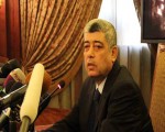   مصر اليوم - وزير الداخلية يعد بالقضاء على التطرف والخارجين على القانون