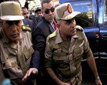   مصر اليوم - وزير الدفاع يؤكد أن التاريخ سيسجل ما قامت به قوات الجيش والشرطة في حمايّة المصريين