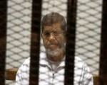 مصر اليوم - تأجيل محاكمة مرسي في قضية وادي النطرون إلى الأحد المقبل