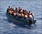 مصر اليوم - إيطاليا ترحل ٦ مصريين حاولوا التسلل بحراً إلى أراضيها