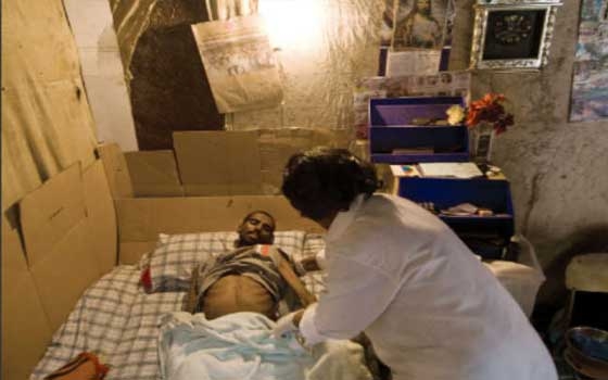   مصر اليوم - خبير: الشفاء من الإيدز لا يلوح في الأفق