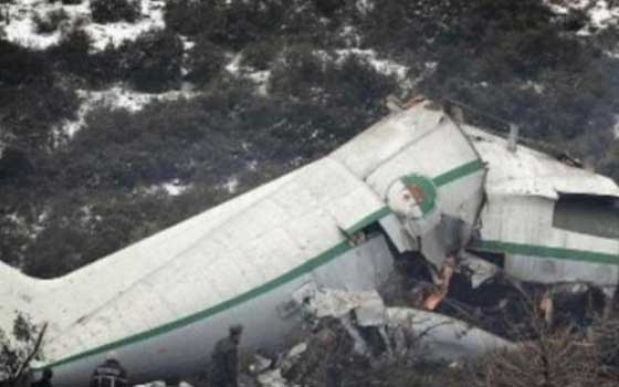   مصر اليوم - العثور على حطام طائرة الركاب الجزائرية المنكوبة شمال مالى