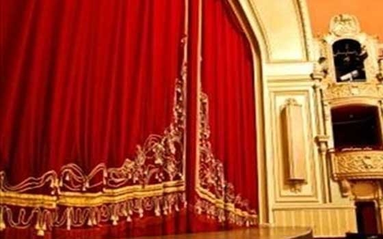   مصر اليوم - عرض مسرحية  بلد الأبيض في أسود بيت السناري