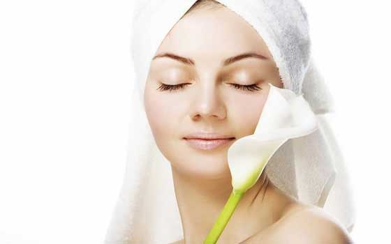   مصر اليوم - 6 خطوات أساسية لتنعمي ببشرة حريرية كبشرة الأطفال